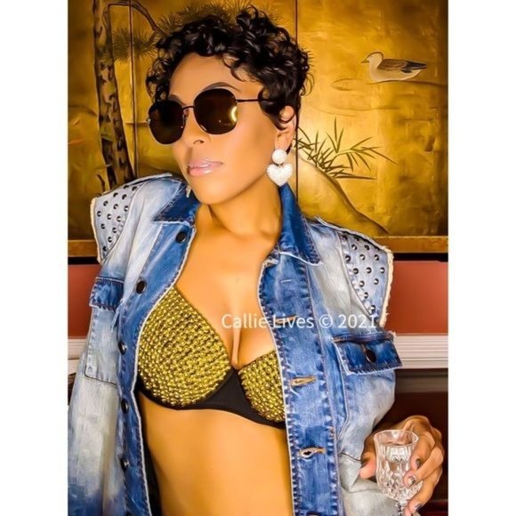 Callie Golden Pearl: Gold Beaded Nude Festival Bra Medium - Picture 13 of 15